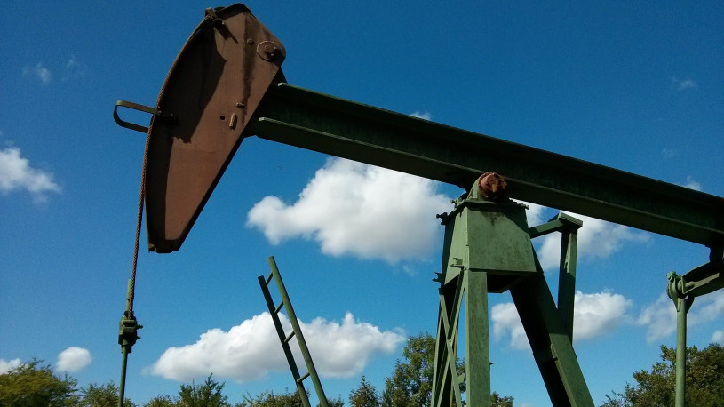 oil-752566_1920